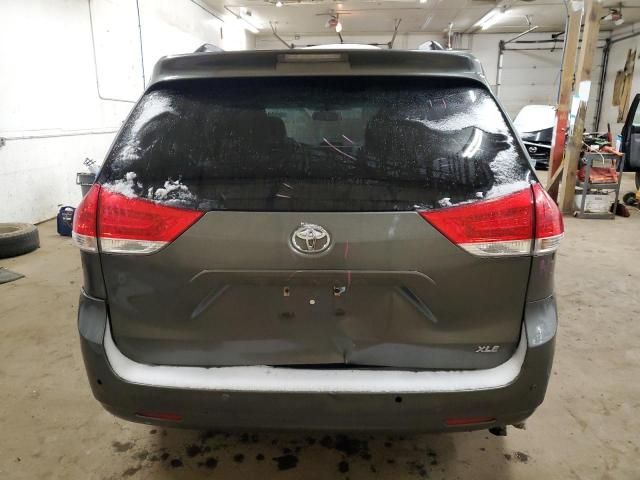 2012 Toyota Sienna XLE