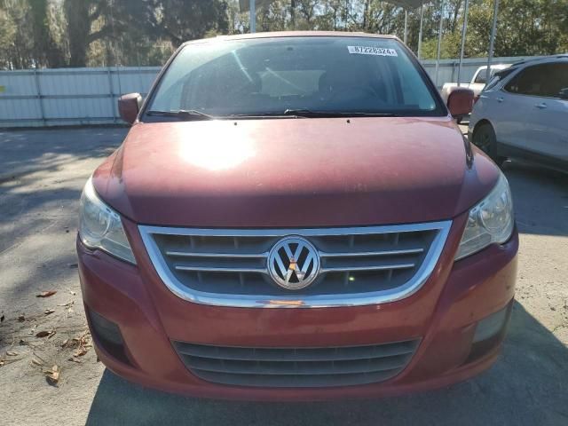 2012 Volkswagen Routan SE