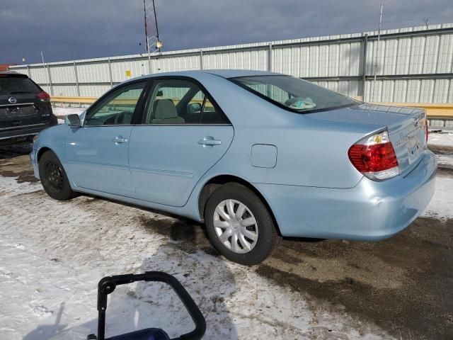 2005 Toyota Camry LE