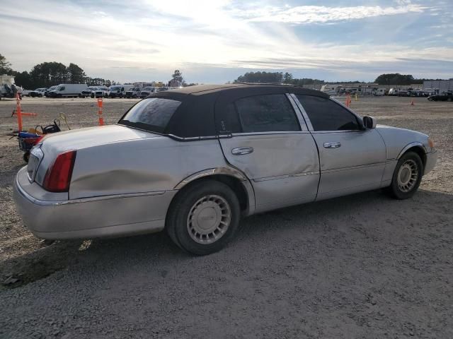 2001 Lincoln Town Car Executive