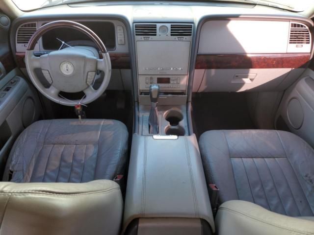 2004 Lincoln Navigator