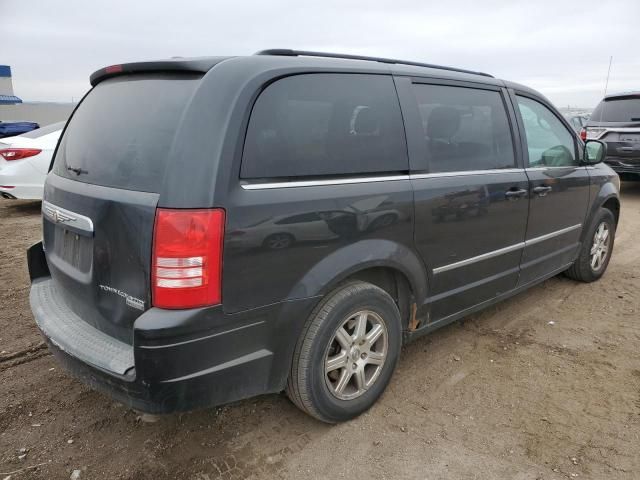 2009 Chrysler Town & Country Touring