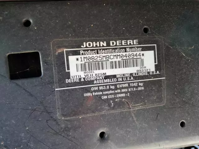 2021 John Deere XUV825M