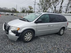 Carros salvage a la venta en subasta: 2005 Chrysler Town & Country Touring