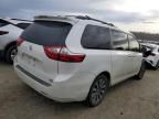 2018 Toyota Sienna XLE