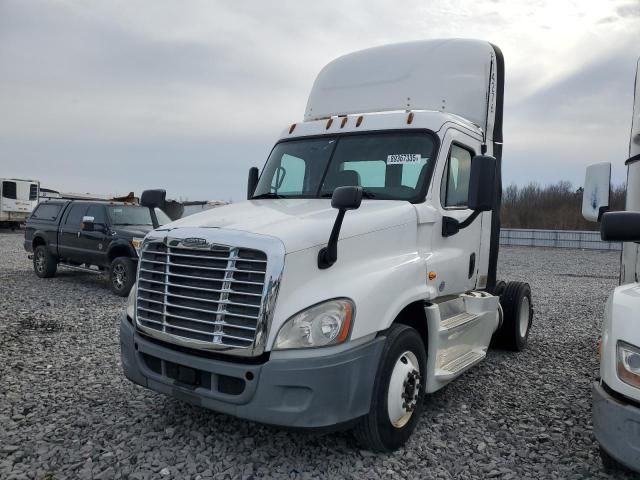 2014 Freightliner Cascadia 125