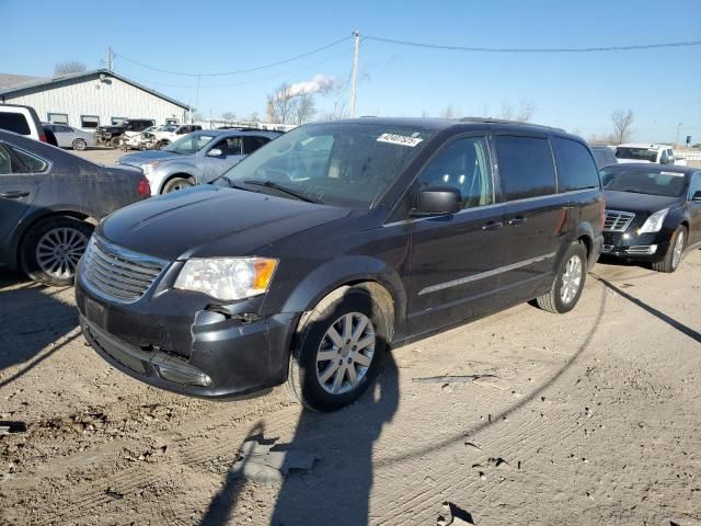 2014 Chrysler Town & Country Touring