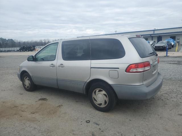 2001 Toyota Sienna CE