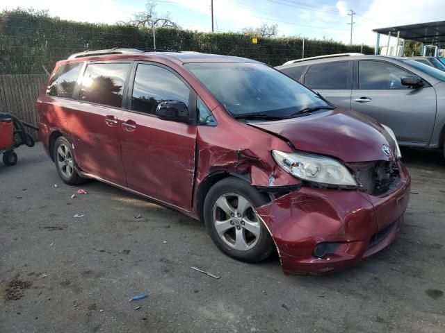 2015 Toyota Sienna XLE