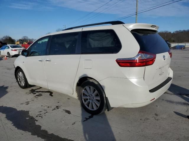 2017 Toyota Sienna XLE