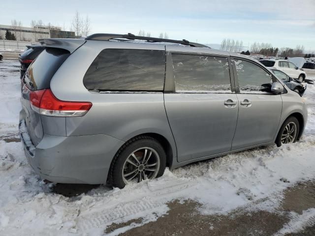 2013 Toyota Sienna XLE