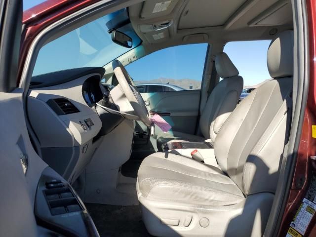 2011 Toyota Sienna XLE