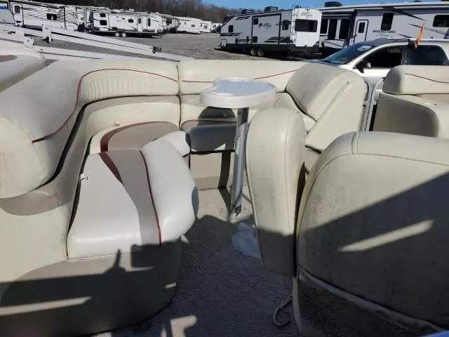 2009 Bennington Marine Pontoon