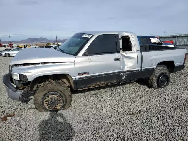 1998 Dodge RAM 2500