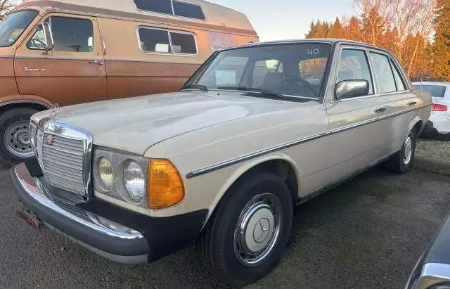 1983 Mercedes-Benz 240 D