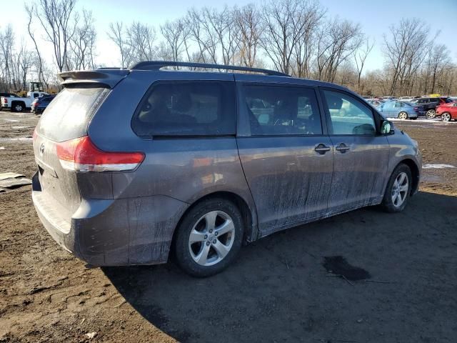 2014 Toyota Sienna LE