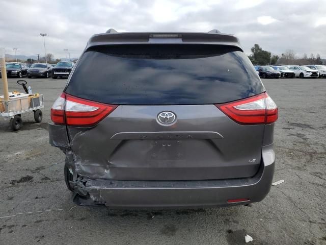 2015 Toyota Sienna LE