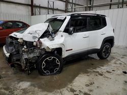 Carros salvage sin ofertas aún a la venta en subasta: 2017 Jeep Renegade Trailhawk