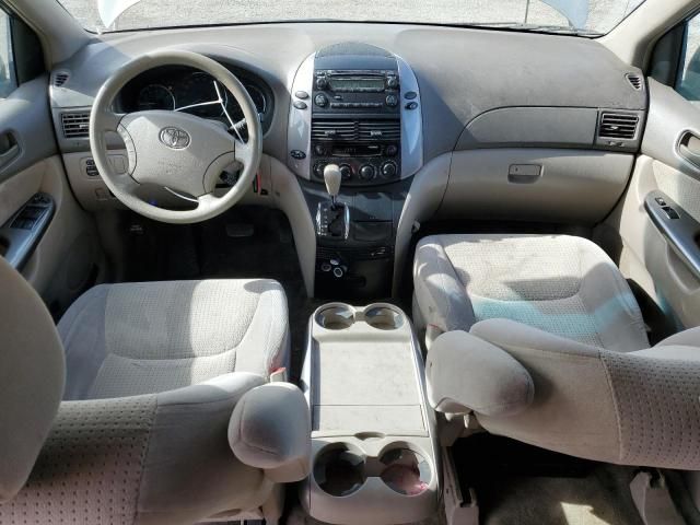 2010 Toyota Sienna CE