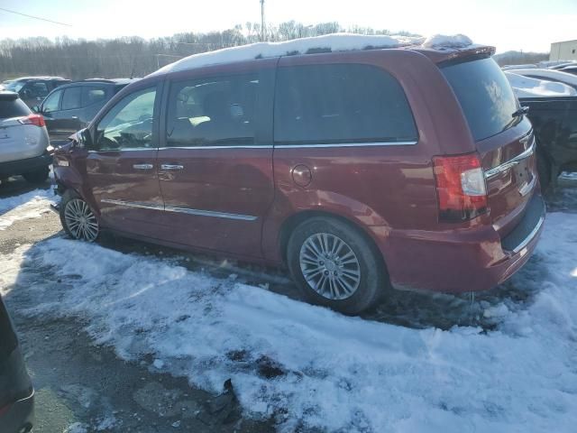 2015 Chrysler Town & Country Touring L