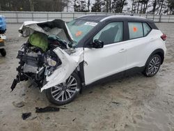 Carros salvage a la venta en subasta: 2024 Nissan Kicks SV