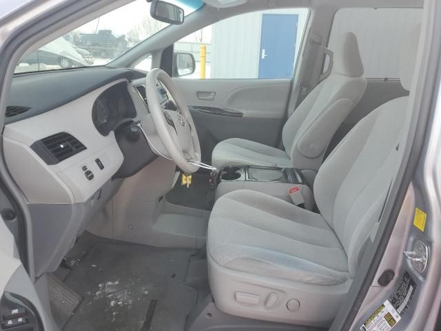 2011 Toyota Sienna LE