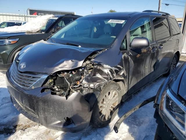 2012 Toyota Sienna XLE