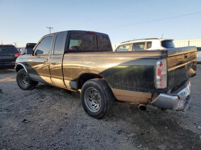 2000 Nissan Frontier King Cab XE