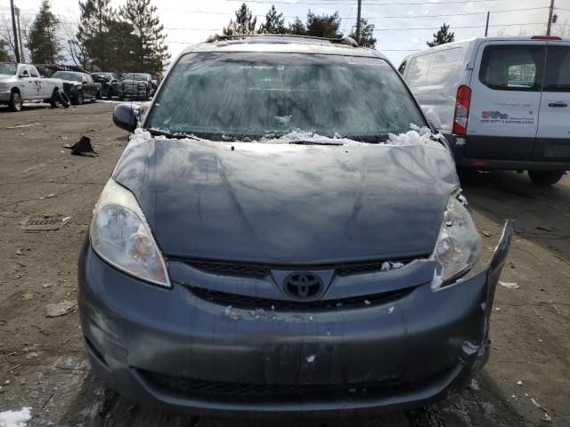 2008 Toyota Sienna XLE