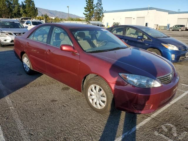 2005 Toyota Camry LE