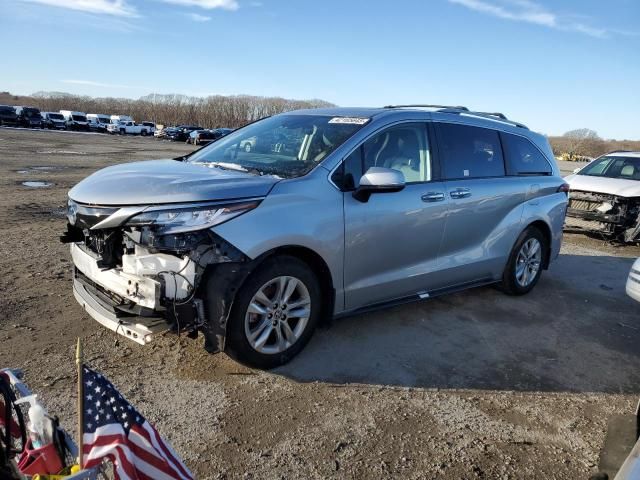 2023 Toyota Sienna Limited