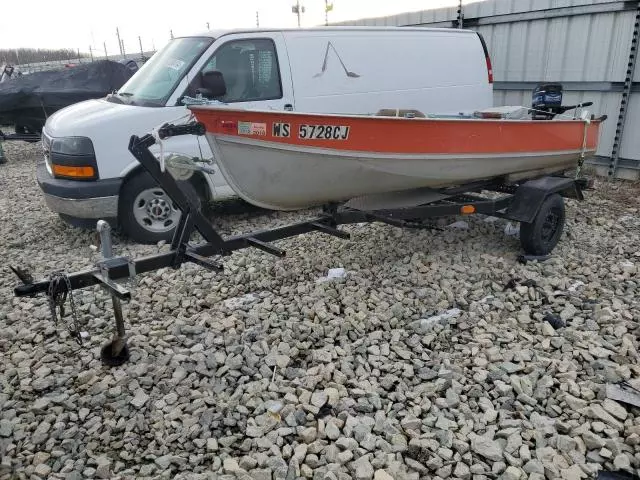 2000 Lund Boat With Trailer