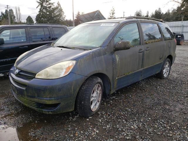 2005 Toyota Sienna LE