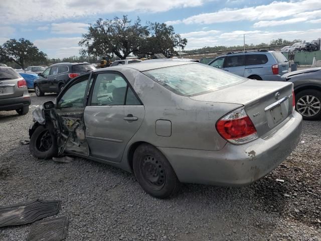 2005 Toyota Camry LE