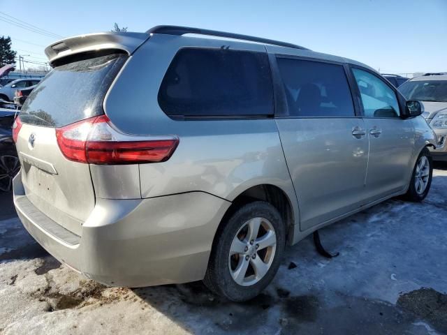 2015 Toyota Sienna LE