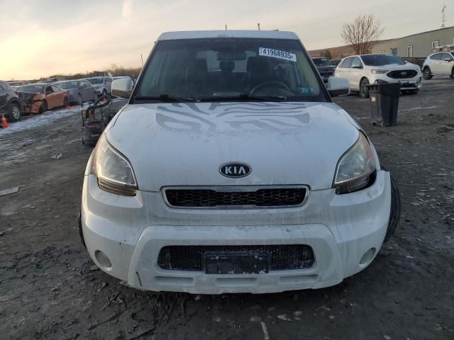 2011 KIA Soul +