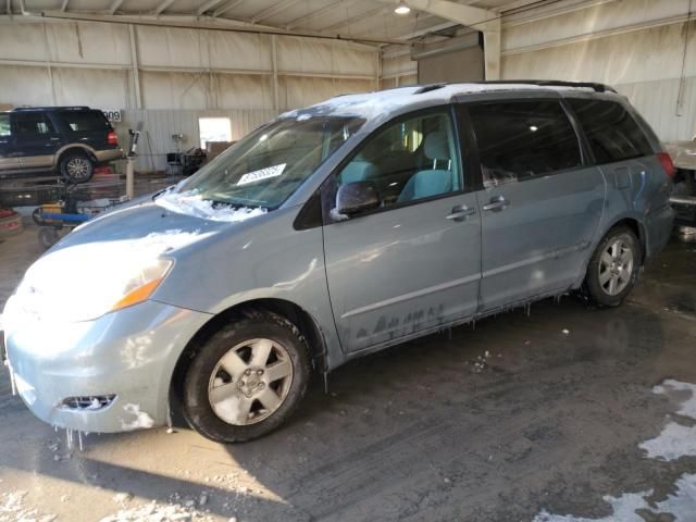 2006 Toyota Sienna CE