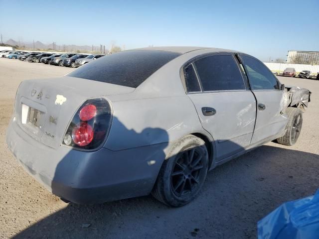 2002 Nissan Altima Base