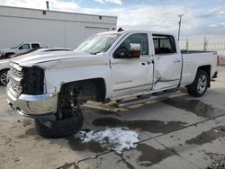 Carros salvage sin ofertas aún a la venta en subasta: 2017 Chevrolet Silverado K1500 LTZ