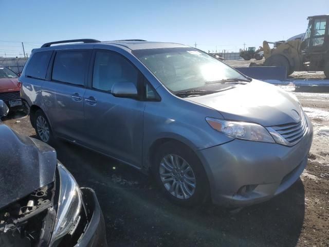 2017 Toyota Sienna XLE