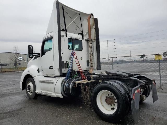 2014 Kenworth Construction T680