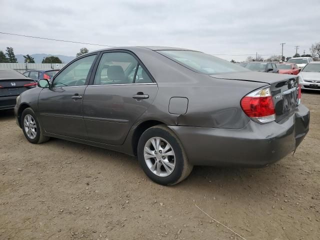 2005 Toyota Camry LE