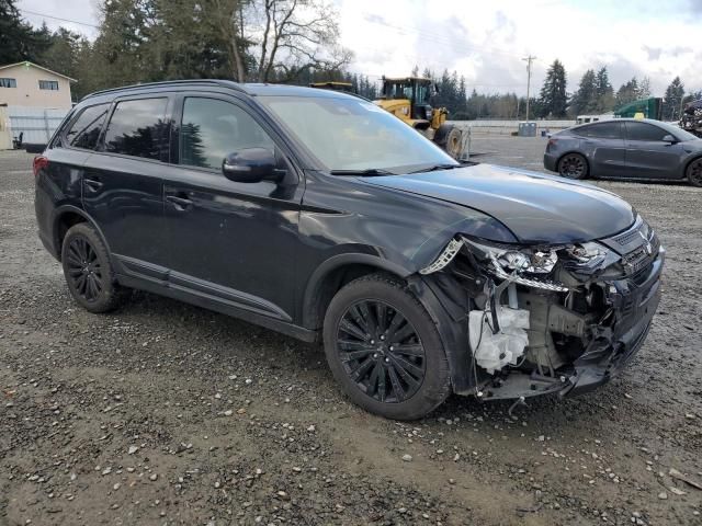 2020 Mitsubishi Outlander SE