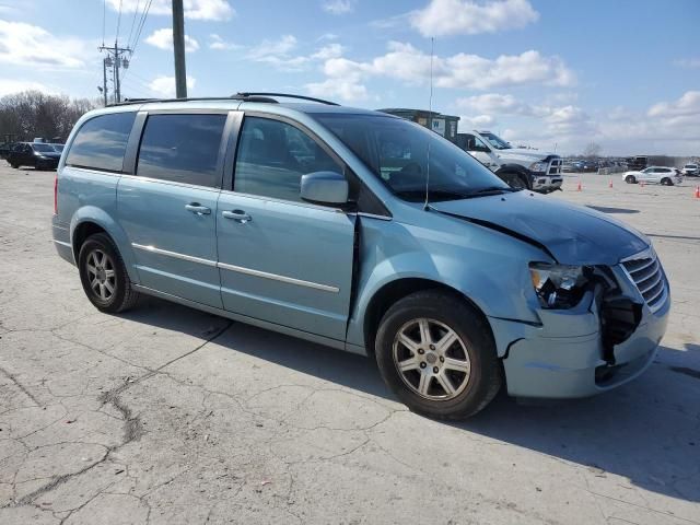 2009 Chrysler Town & Country Touring