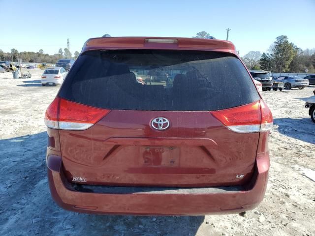 2014 Toyota Sienna LE