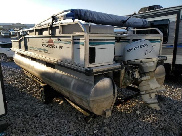 1995 Tracker Boat