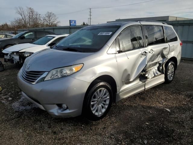 2011 Toyota Sienna XLE