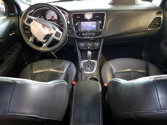 2013 Chrysler 200 Limited