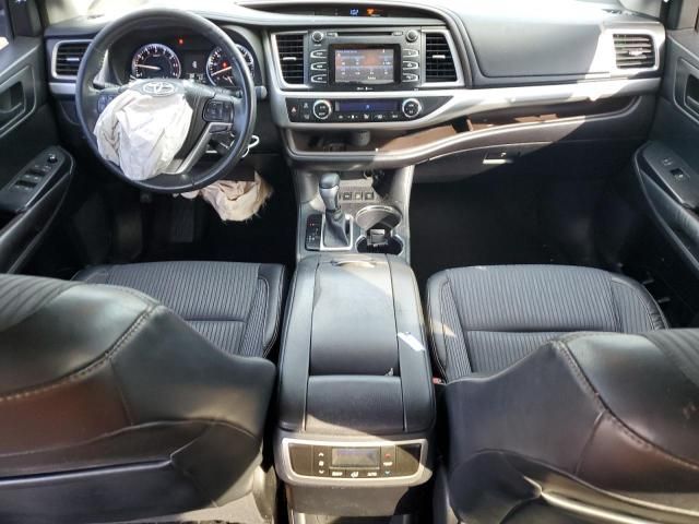 2015 Toyota Highlander LE