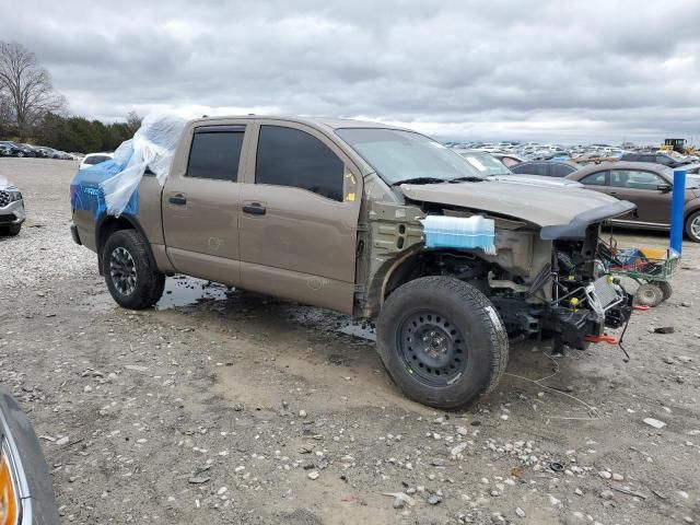 2023 Nissan Titan SV